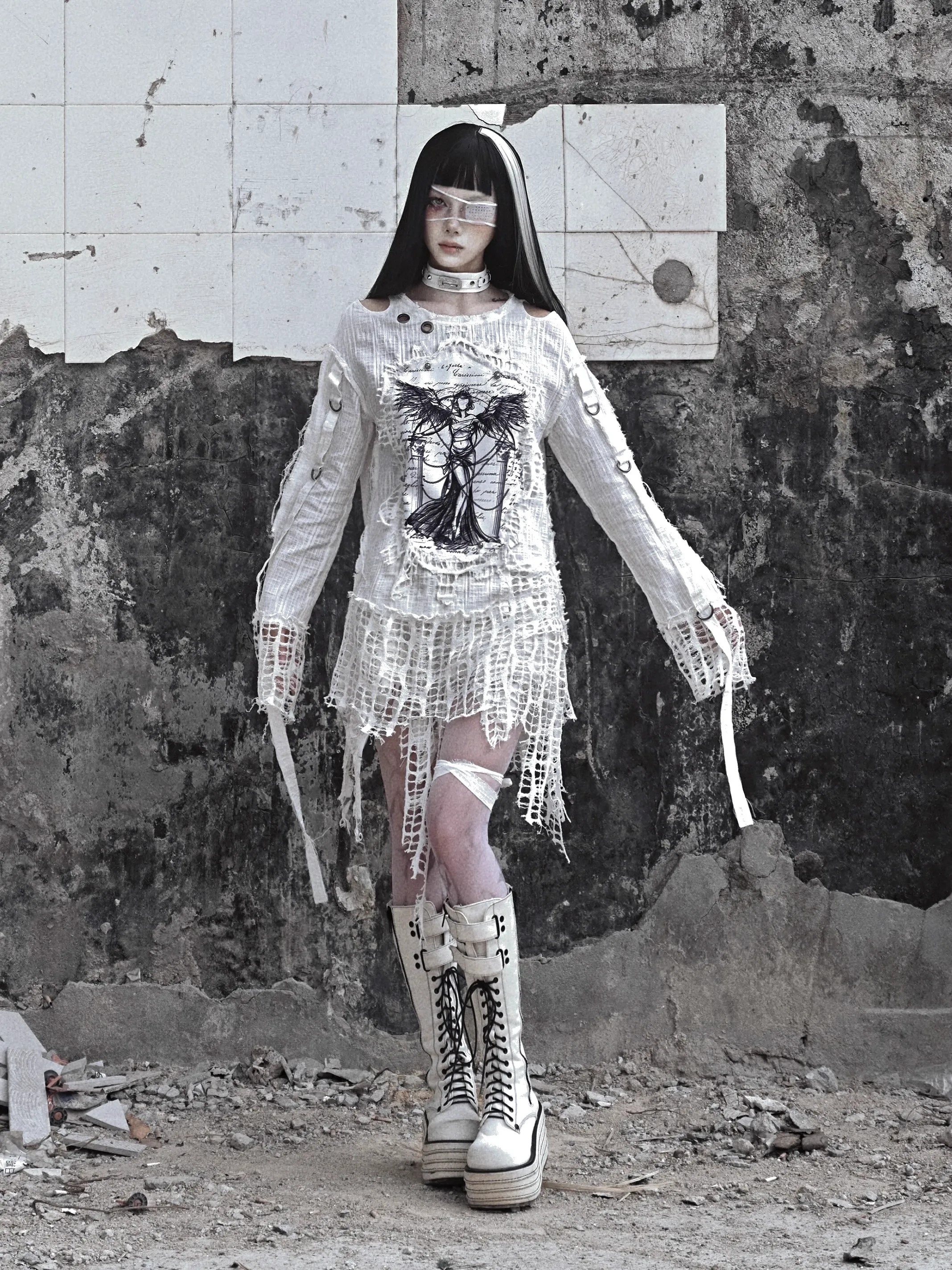[Blood Supply] Madhouse Distressed Vintage Print Sweatshirt