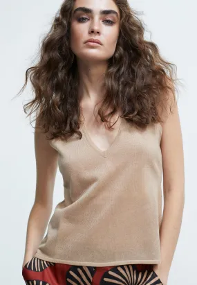 Plain-coloured knit top