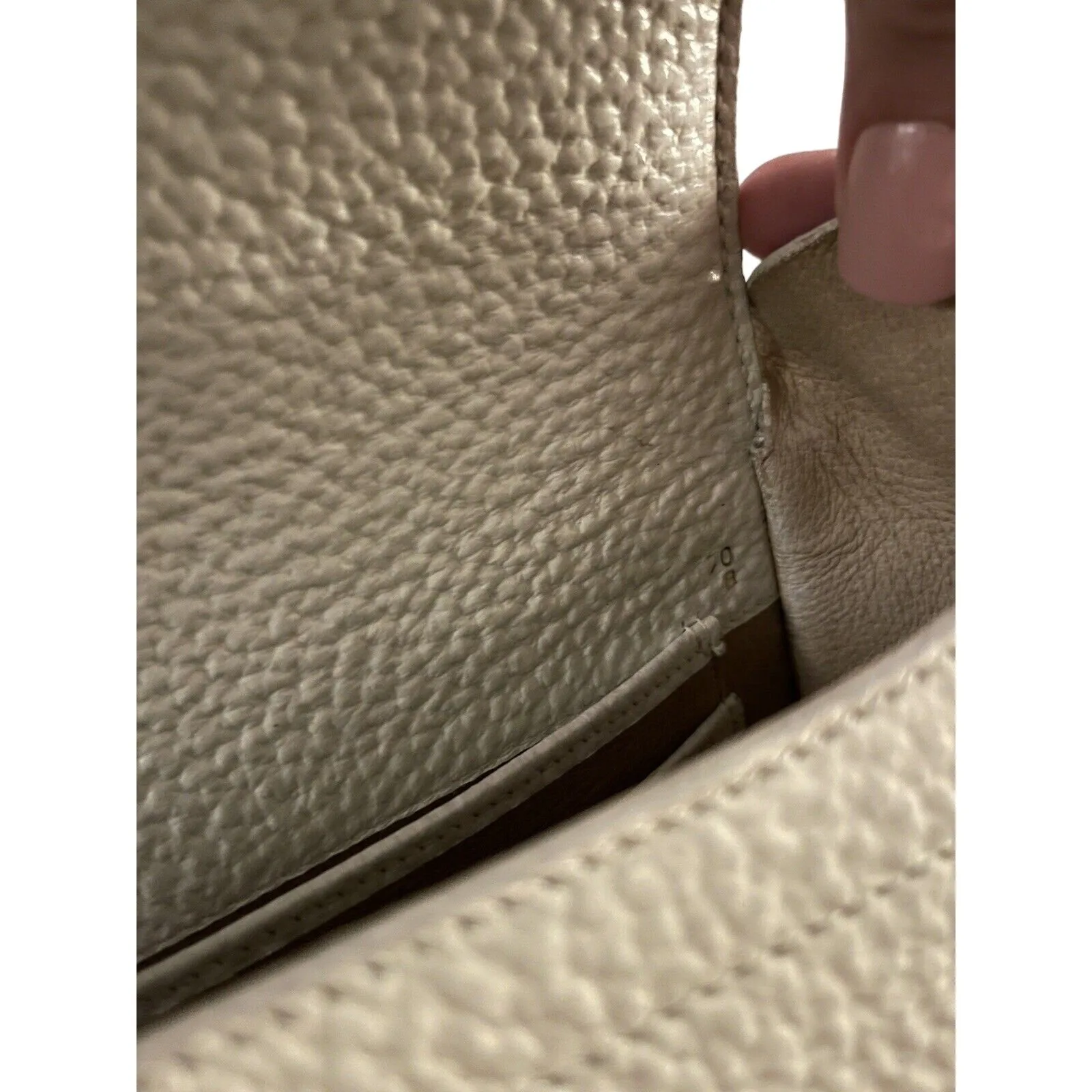 RARE Gucci white leather lunchbox bamboo bag w red & blue stripes